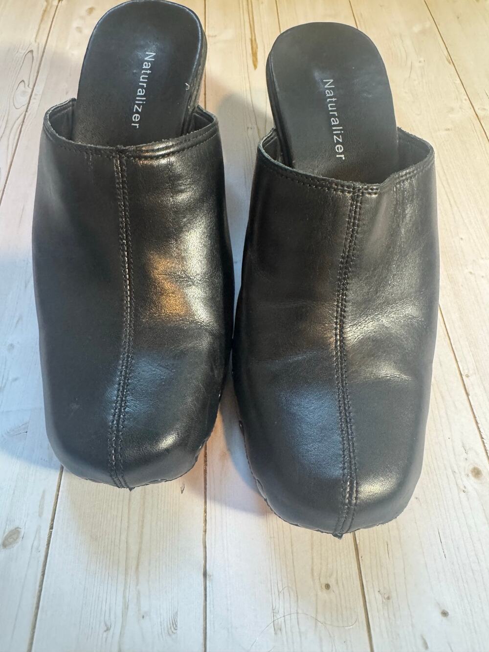 Naturalizer Black Leather Wedge Clogs Mules Size 6.5M Slip-On Comfort Shoes